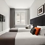 Pensionat The White Box Boutique House 4*