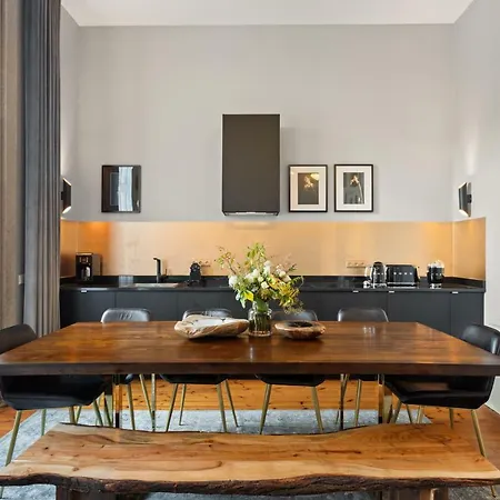 The White Box Boutique House Pensionat