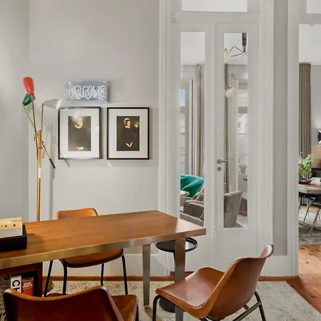 The White Box Boutique House Vendégház