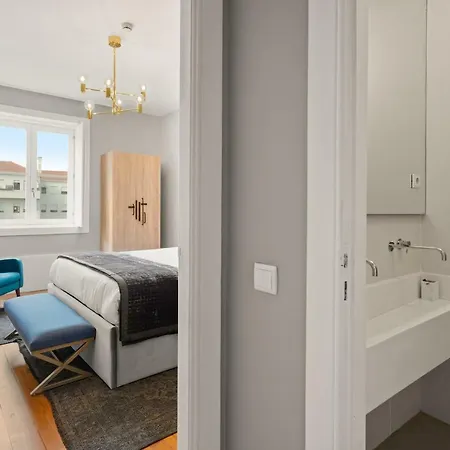 The White Box Boutique House 2* Porto