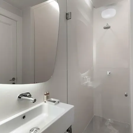 The White Box Boutique House Gasthof Porto