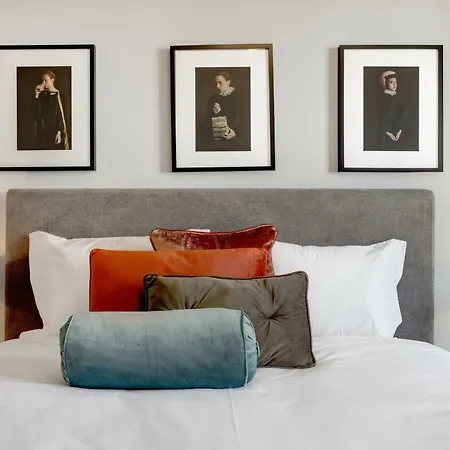 Guest house The White Box Boutique House 2*