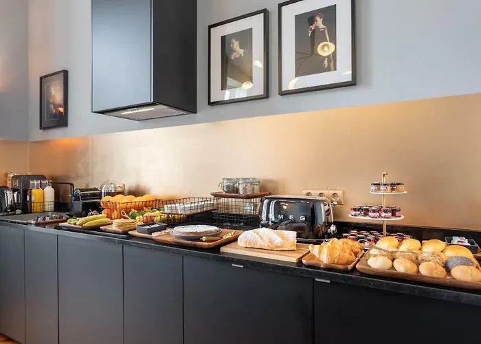 Гостевой дом The White Box Boutique House Порту