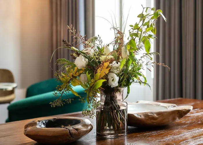 Гостевой дом The White Box Boutique House