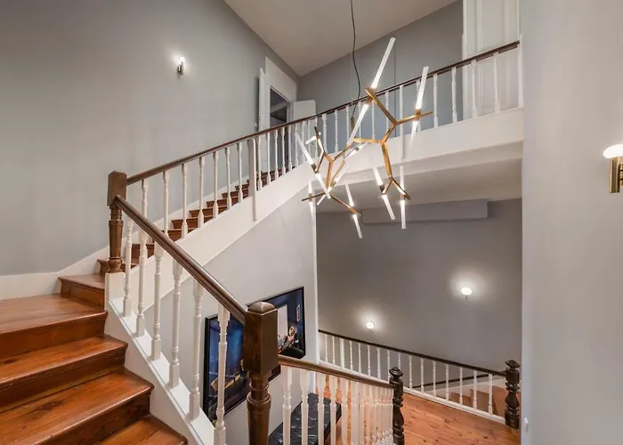 The White Box Boutique House Гостевой дом