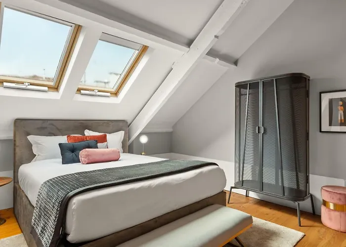 Гостевой дом The White Box Boutique House