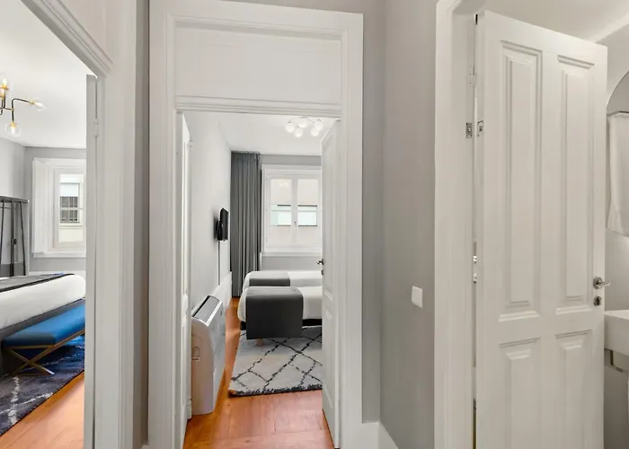 The White Box Boutique House Гостевой дом 3*