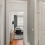 The White Box Boutique House Πανσιόν 4*