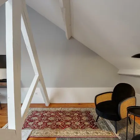 Konukevi The White Box Boutique House Porto