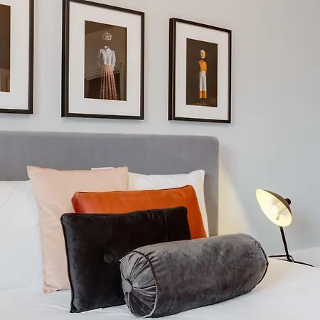 The White Box Boutique House Konukevi